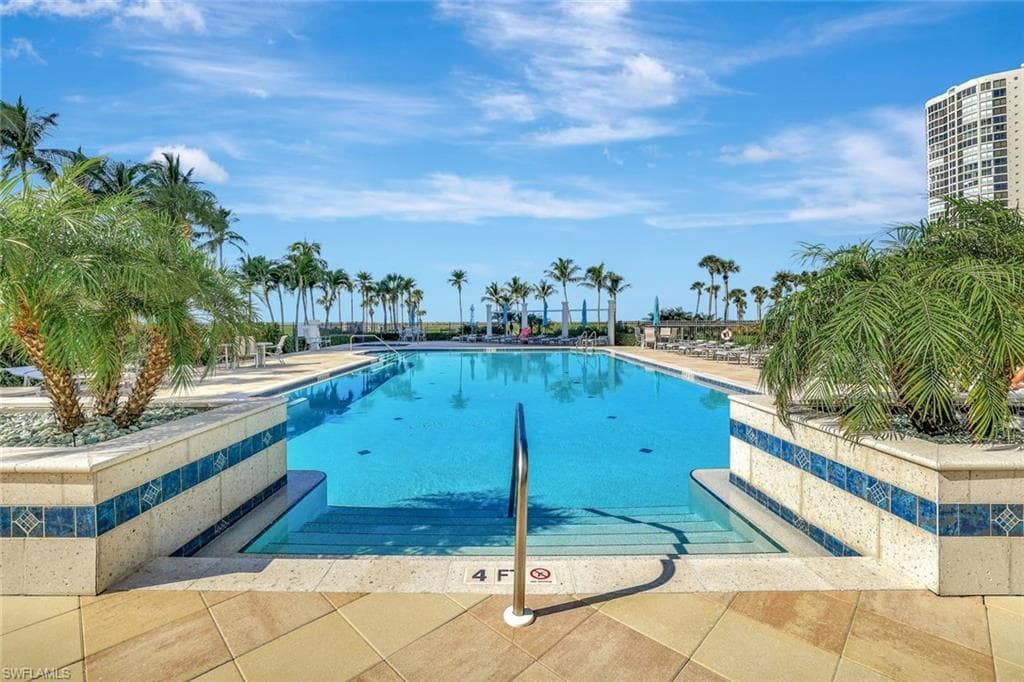 4401 Gulf Shore BLVD N # C205, NAPLES FL 34103-27