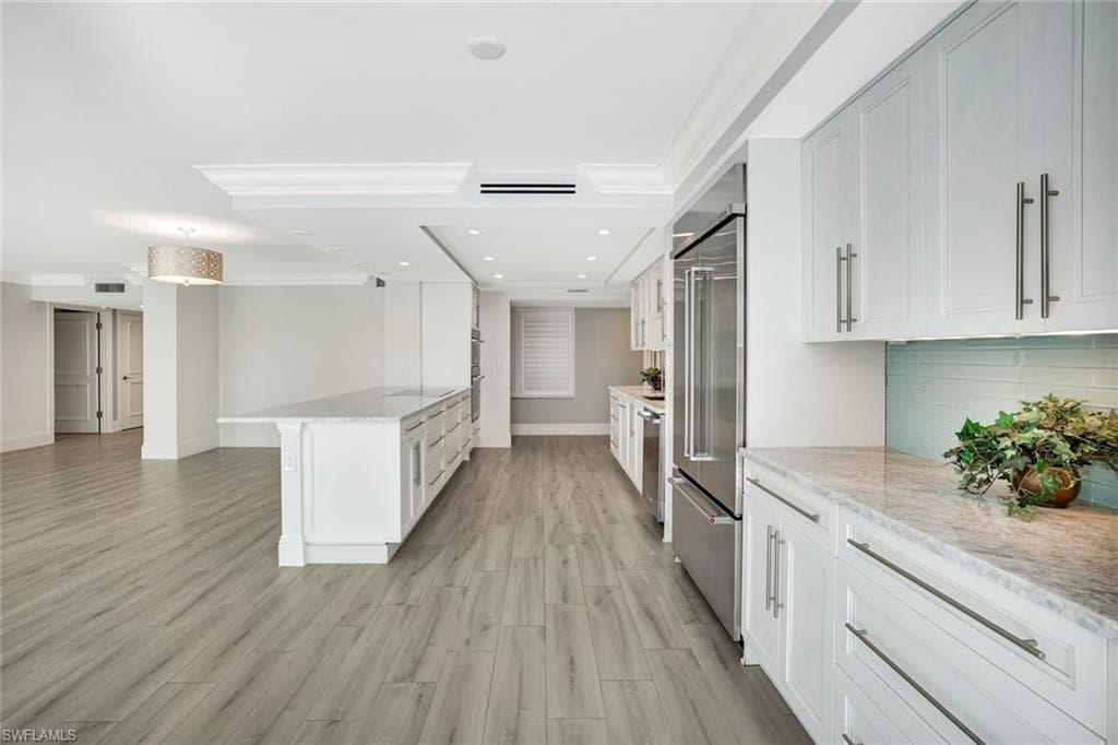 4401 Gulf Shore BLVD N # C205, NAPLES FL 34103-8