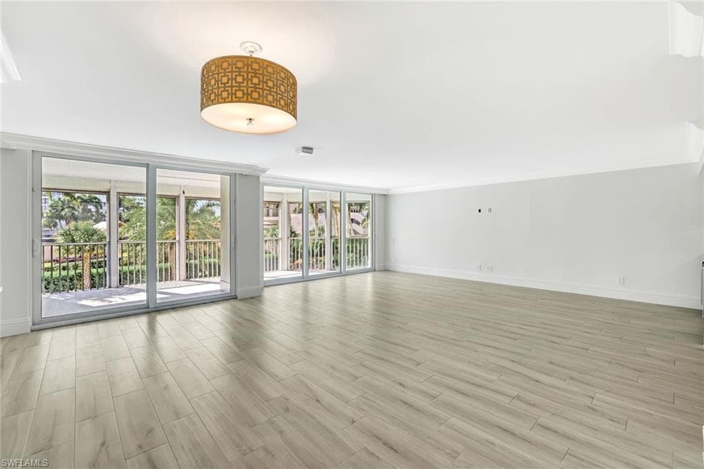 4401 Gulf Shore BLVD N # C205, NAPLES FL 34103-3
