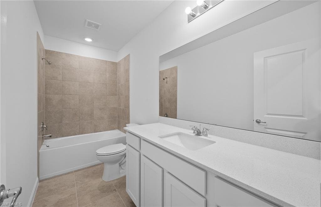 1650 Lake Jessup CIR, CAPE CORAL FL 33909-17