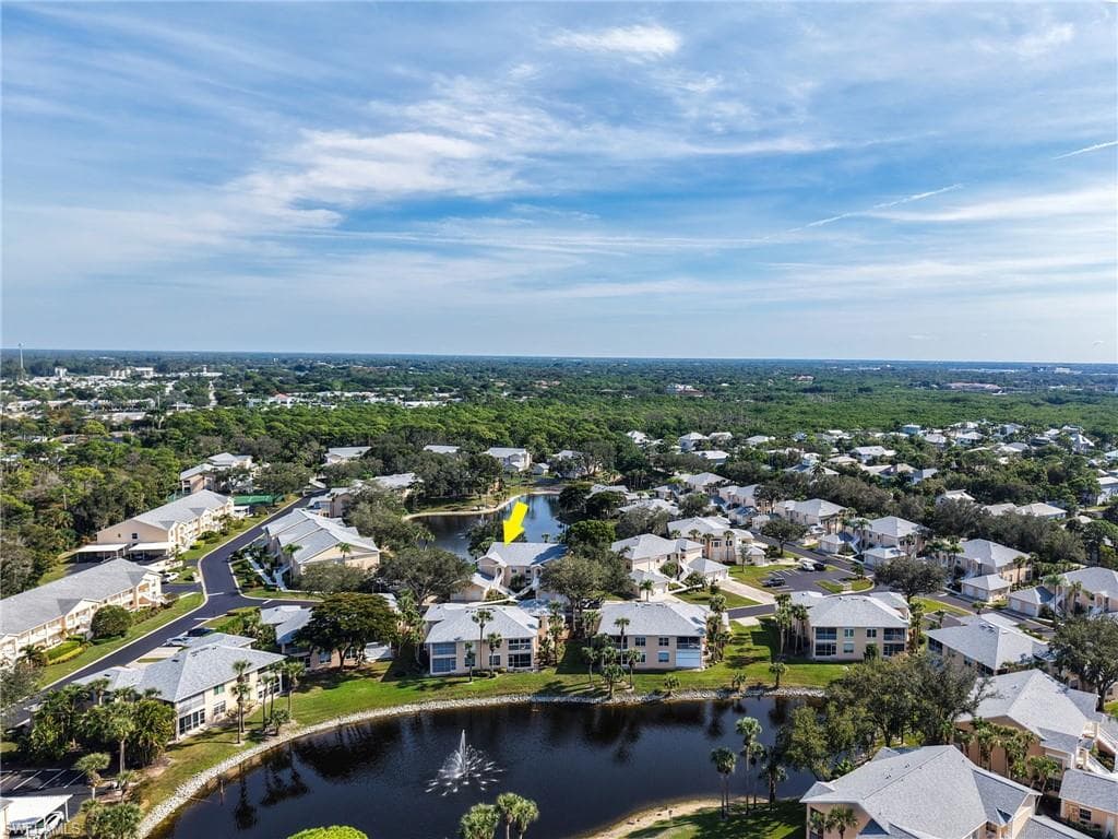 440 Wiggins Lake CT # 201, NAPLES FL 34110-27