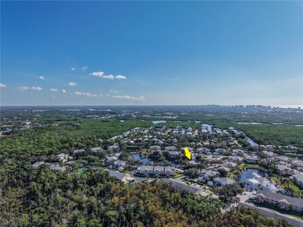 440 Wiggins Lake CT # 201, NAPLES FL 34110-29