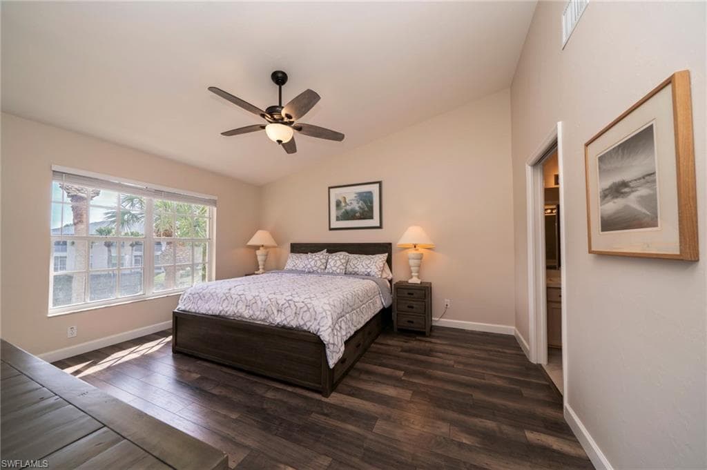 440 Wiggins Lake CT # 201, NAPLES FL 34110-13