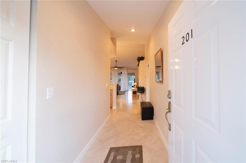 440 Wiggins Lake CT # 201, NAPLES FL 34110-30