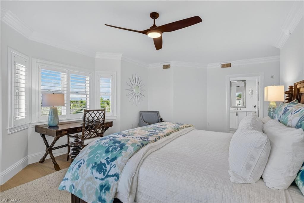 2549 W Gulf DR # 206, SANIBEL FL 33957-35