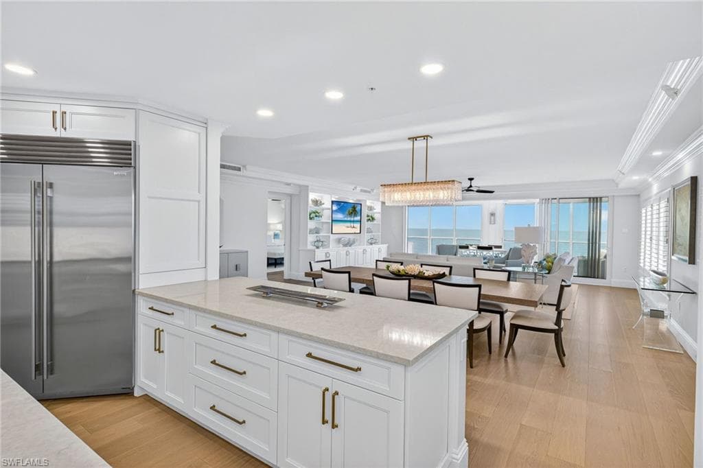 2549 W Gulf DR # 206, SANIBEL FL 33957-8