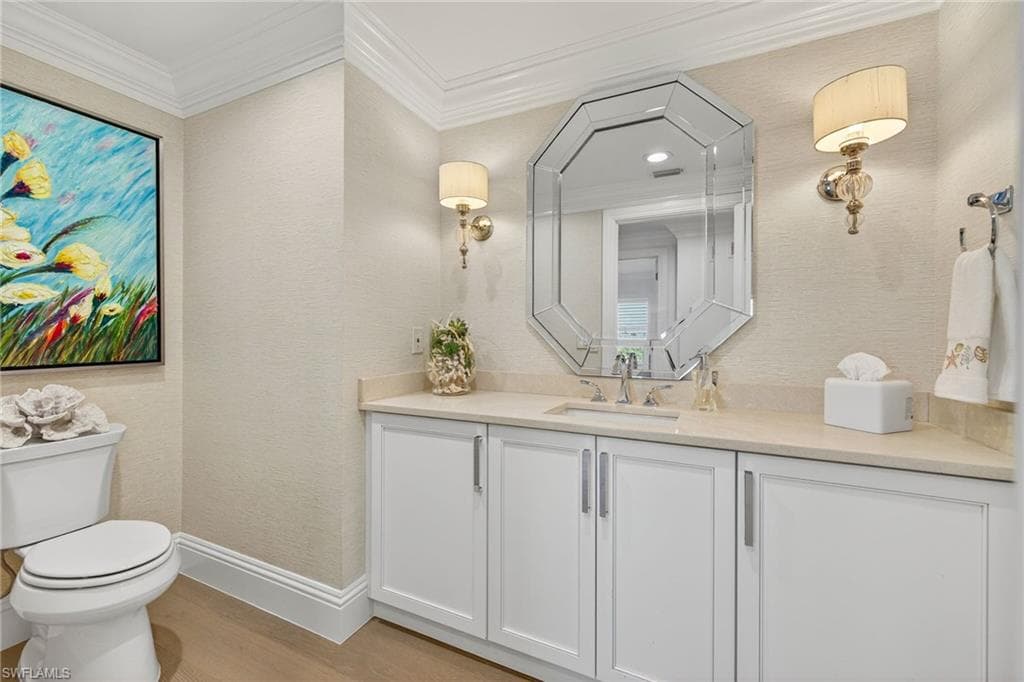 2549 W Gulf DR # 206, SANIBEL FL 33957-38