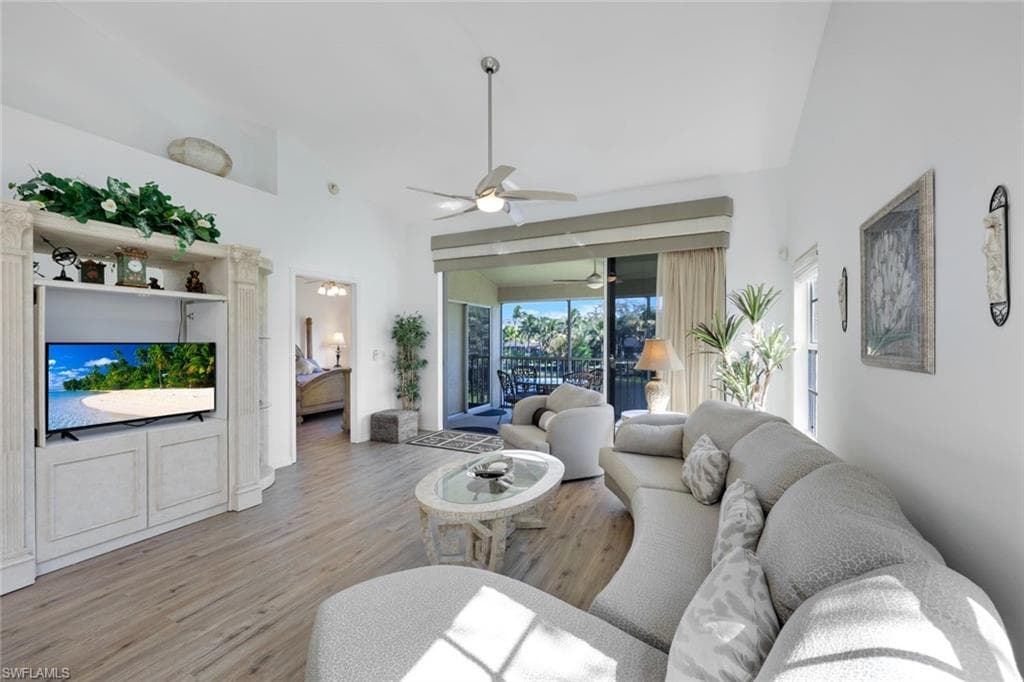 20161 Seagrove ST 108-4
