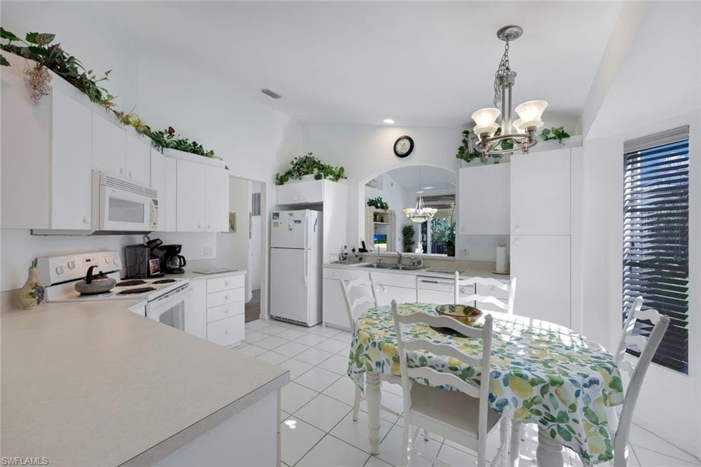 20161 Seagrove ST 108-7