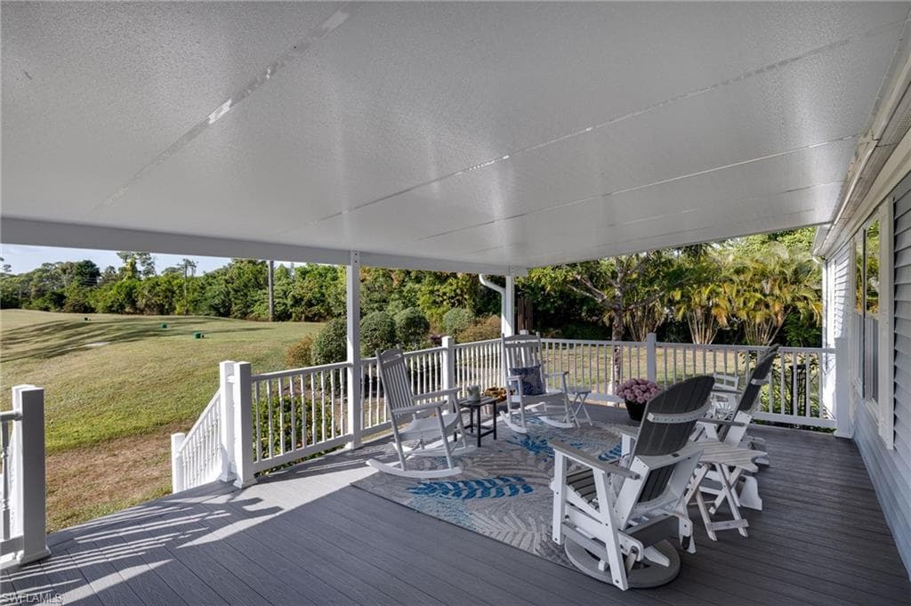 19440 Pony LN, NORTH FORT MYERS FL 33903-5