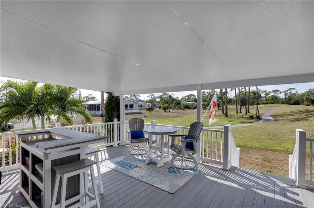 19440 Pony LN, NORTH FORT MYERS FL 33903-6