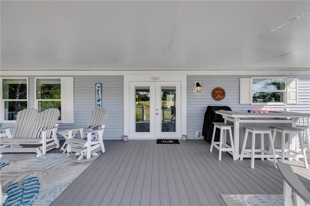 19440 Pony LN, NORTH FORT MYERS FL 33903-4
