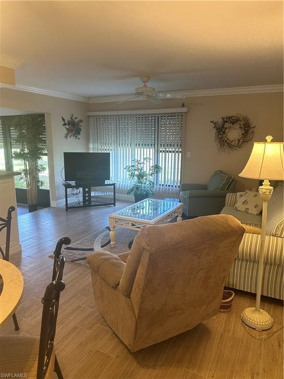 5770 Trailwinds DR # 211, FORT MYERS FL 33907-1