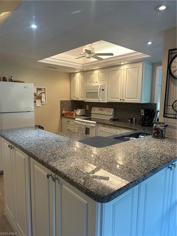 5770 Trailwinds DR # 211, FORT MYERS FL 33907-2