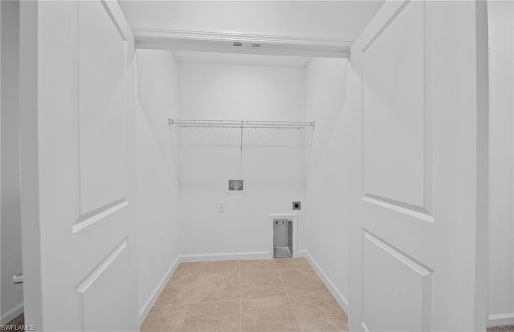 1644 Lake Jessup CIR, CAPE CORAL FL 33909-19