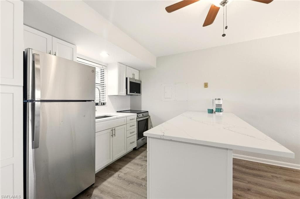 1012 Anglers CV # D304, MARCO ISLAND FL 34145-5