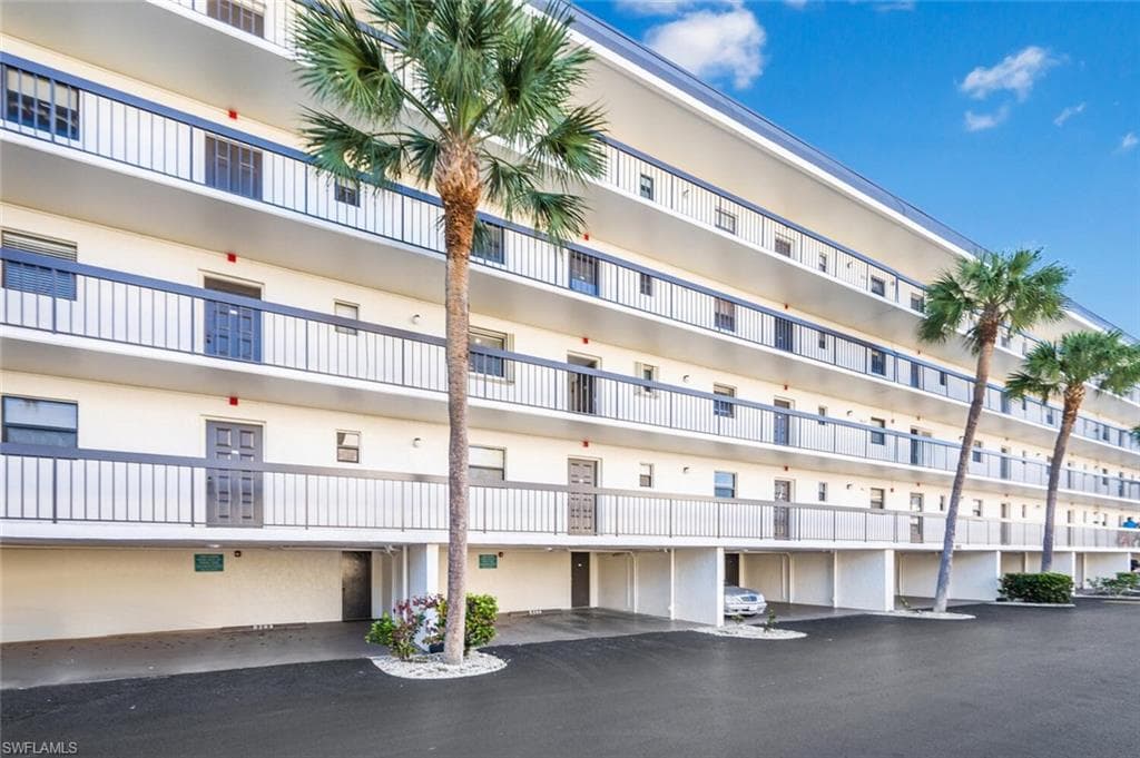 1012 Anglers CV # D304, MARCO ISLAND FL 34145-2