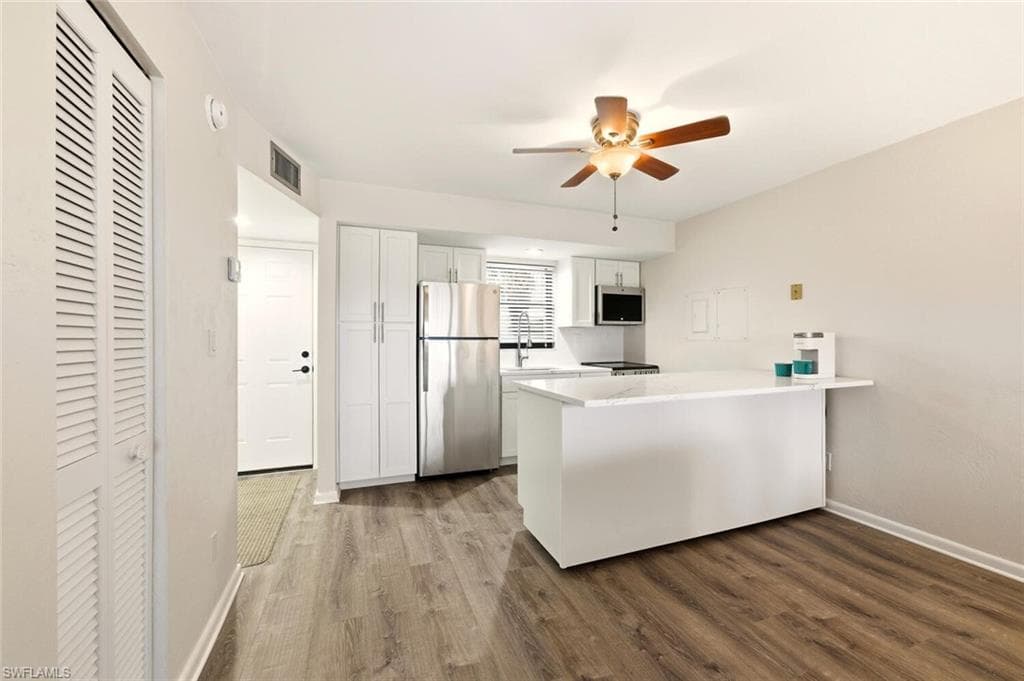 1012 Anglers CV # D304, MARCO ISLAND FL 34145-9