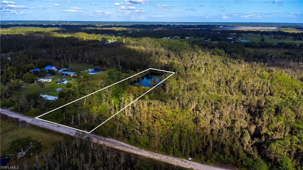 12721 Shawnee RD, FORT MYERS FL 33913-1