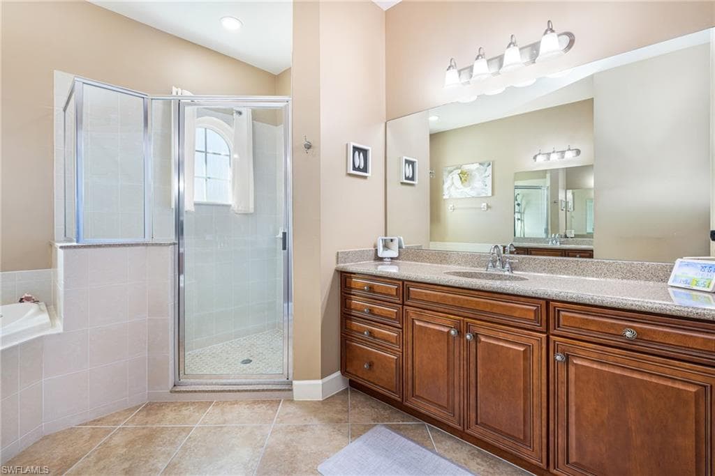 5710 Whispering Willow WAY, FORT MYERS FL 33908-19