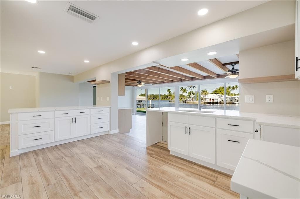 14502 Riverside DR, FORT MYERS FL 33905-9