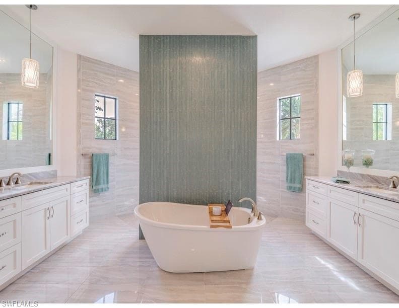 24344 Dietz DR, BONITA SPRINGS FL 34135-21