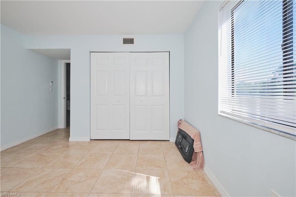 1051 Palm AVE # 117, NORTH FORT MYERS FL 33903-25