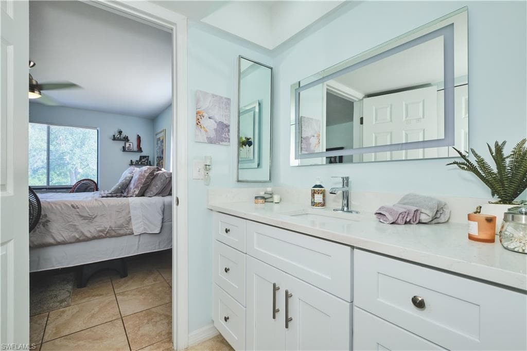 1051 Palm AVE # 117, NORTH FORT MYERS FL 33903-21