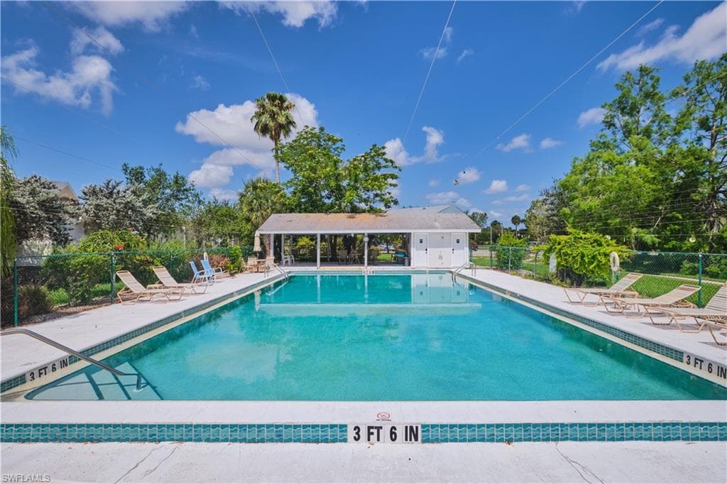 1051 Palm AVE # 117, NORTH FORT MYERS FL 33903-32