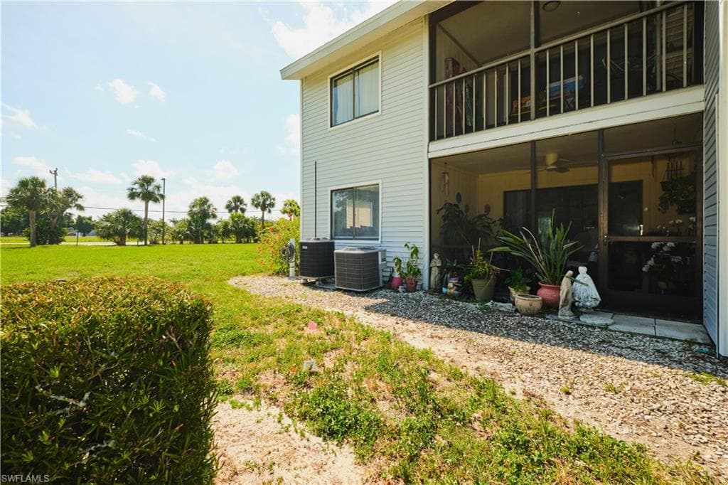 1051 Palm AVE # 117, NORTH FORT MYERS FL 33903-30