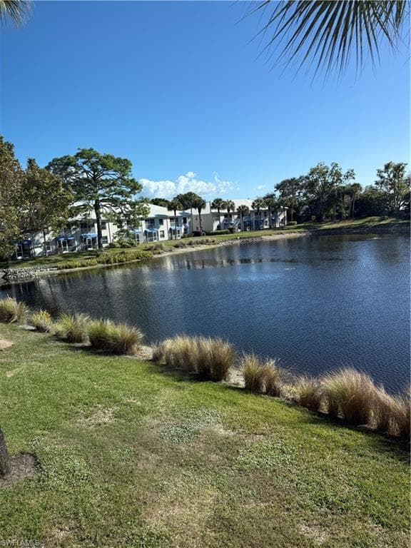 834 Gulf Pavilion DR # 204, NAPLES FL 34108-35