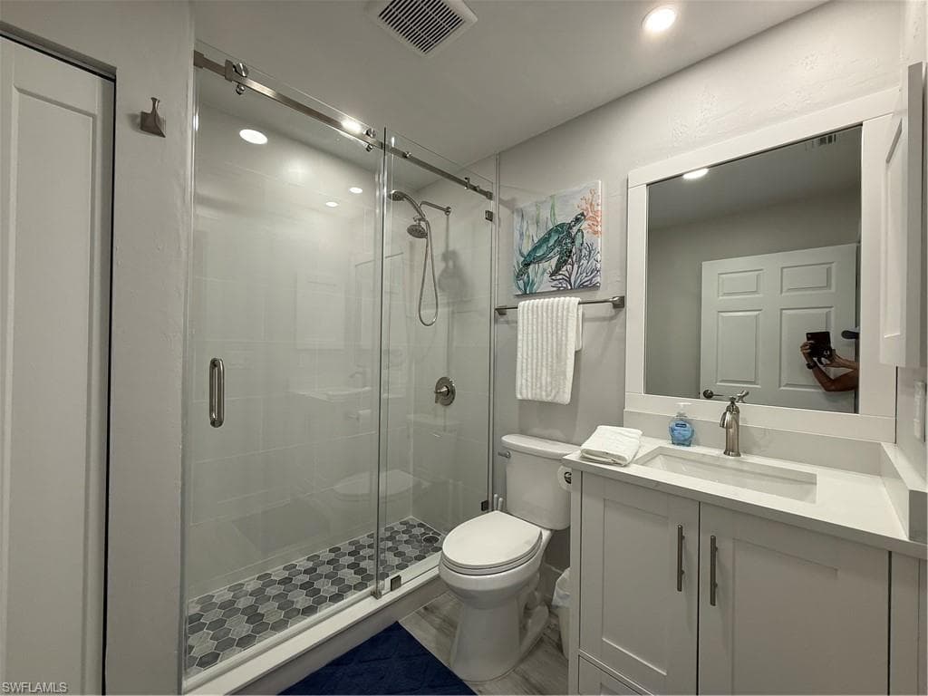 834 Gulf Pavilion DR # 204, NAPLES FL 34108-27