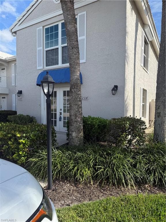 834 Gulf Pavilion DR # 204, NAPLES FL 34108-32