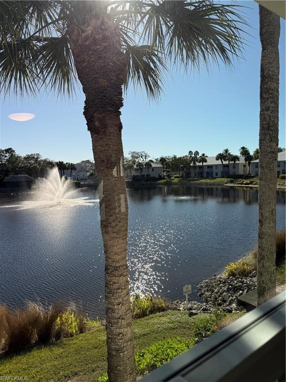 834 Gulf Pavilion DR # 204, NAPLES FL 34108-34