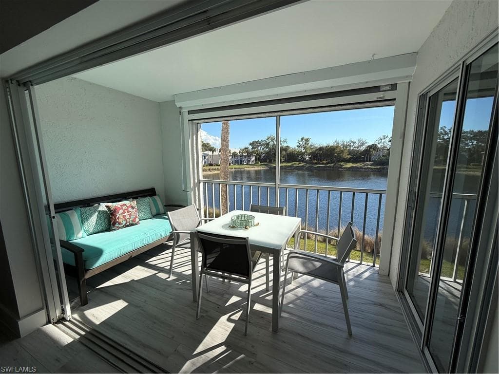 834 Gulf Pavilion DR # 204, NAPLES FL 34108-3