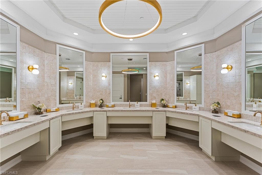 22801 Sago Pointe DR # 1305, ESTERO FL 34135-34