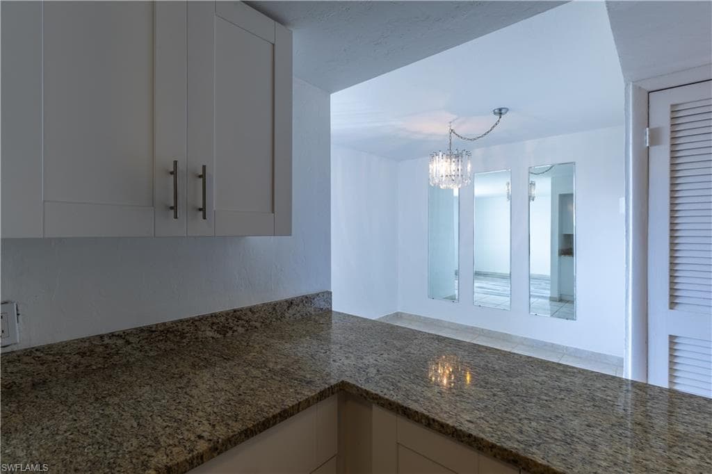 4906 Victoria DR # 313, CAPE CORAL FL 33904-11