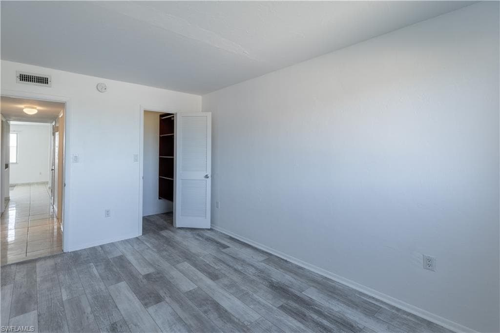 4906 Victoria DR # 313, CAPE CORAL FL 33904-24