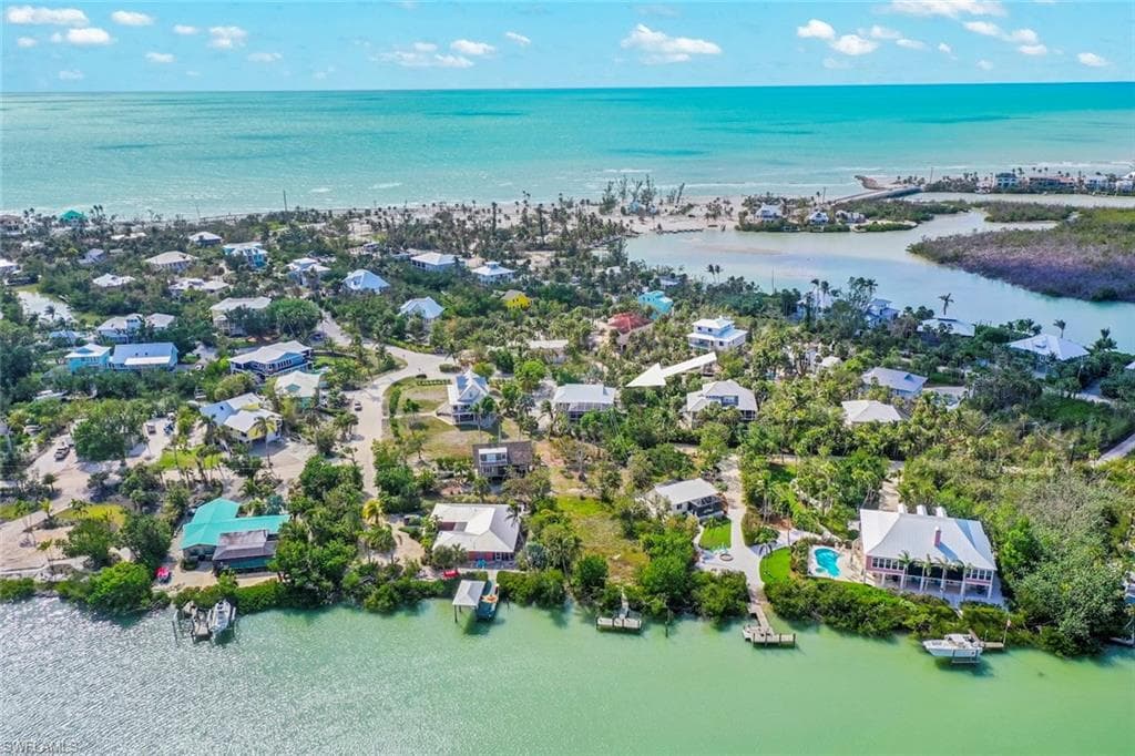 2596 Roosevelt PL, SANIBEL FL 33957-41