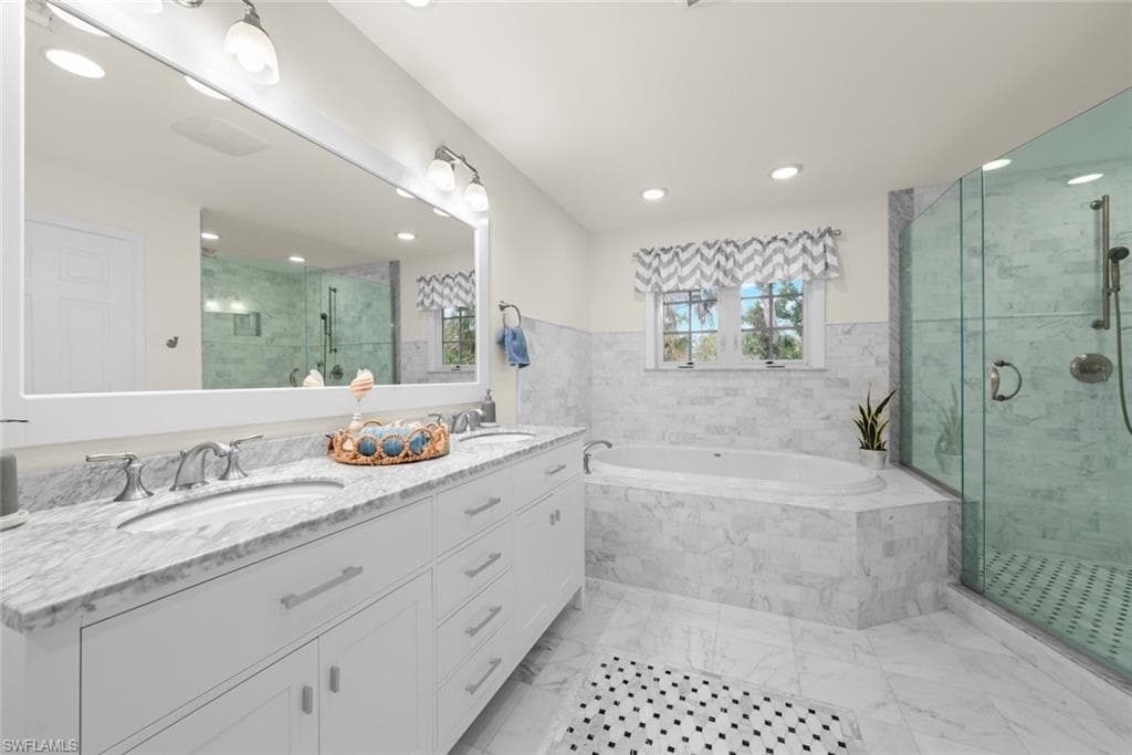 2596 Roosevelt PL, SANIBEL FL 33957-21