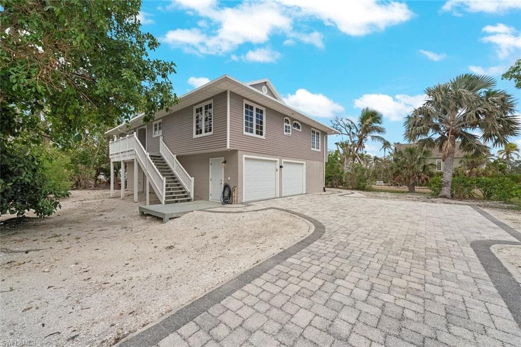 2596 Roosevelt PL, SANIBEL FL 33957-2