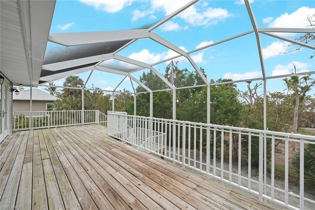 2596 Roosevelt PL, SANIBEL FL 33957-35