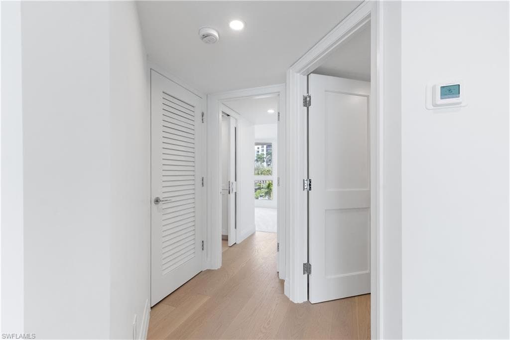 2388 Gulf Shore BLVD N # 204, NAPLES FL 34103-22