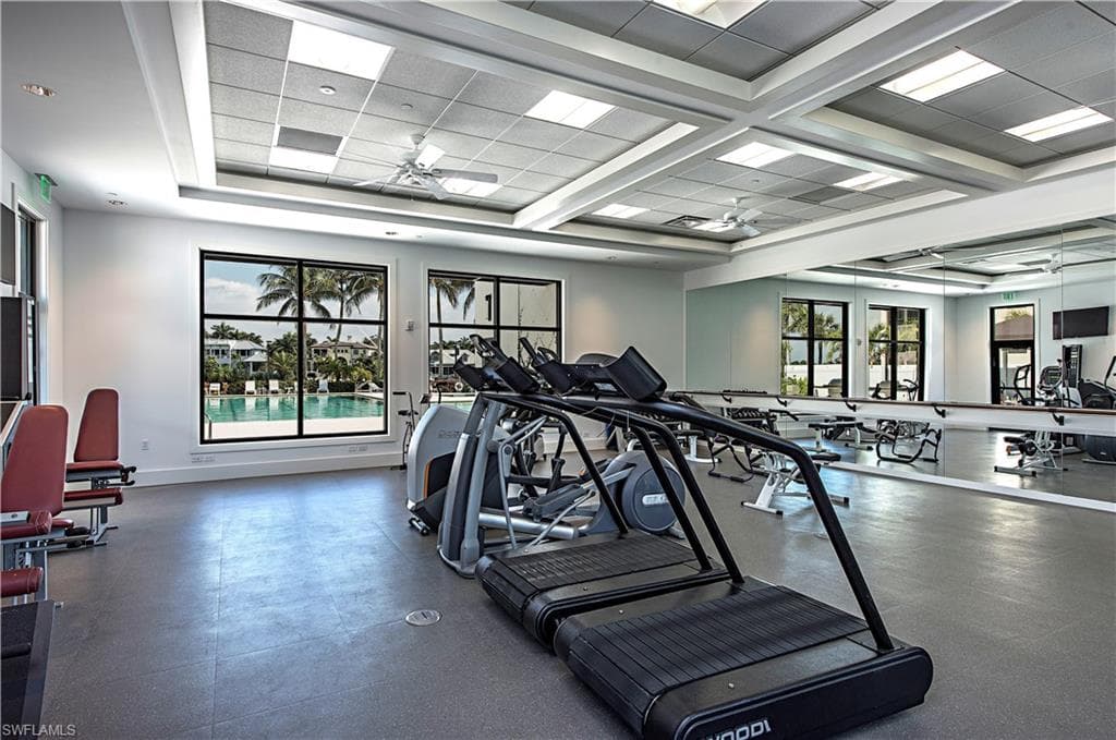 2388 Gulf Shore BLVD N # 204, NAPLES FL 34103-35
