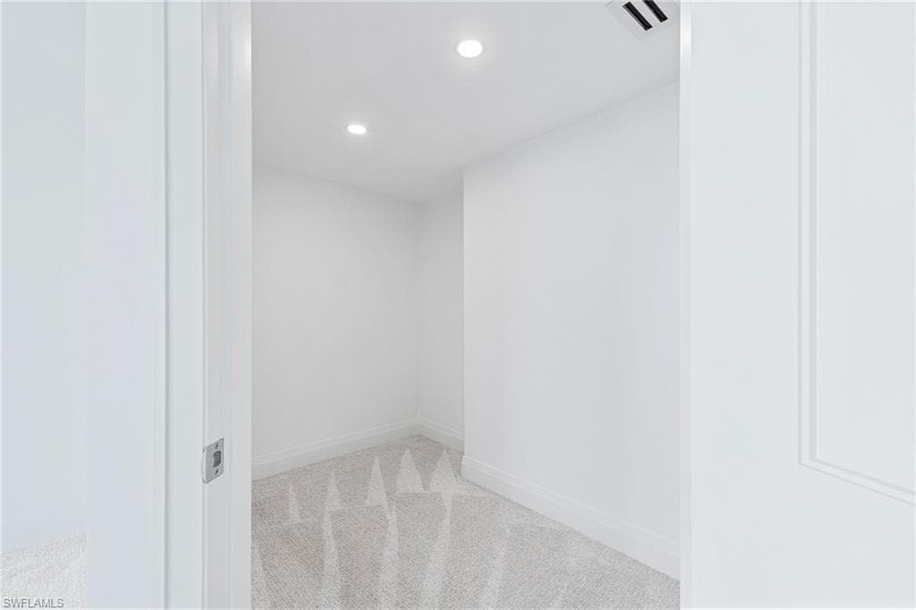 2388 Gulf Shore BLVD N # 204, NAPLES FL 34103-17