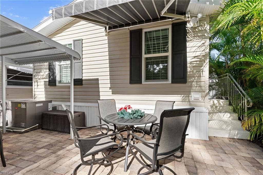 8528 Pepperwood DR, ESTERO FL 33928-19