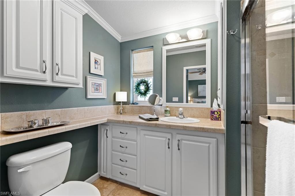 8528 Pepperwood DR, ESTERO FL 33928-13