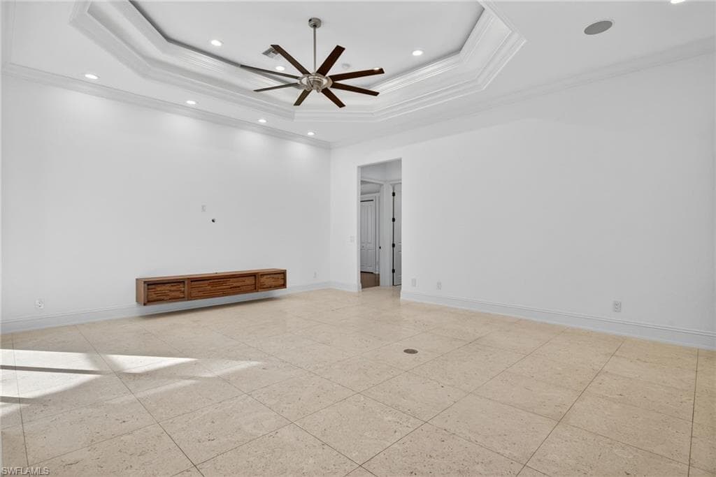 14668 Beaufort CIR, NAPLES FL 34119-5