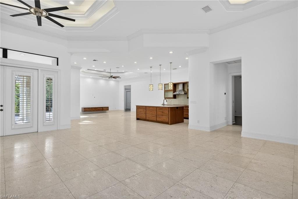 14668 Beaufort CIR, NAPLES FL 34119-8