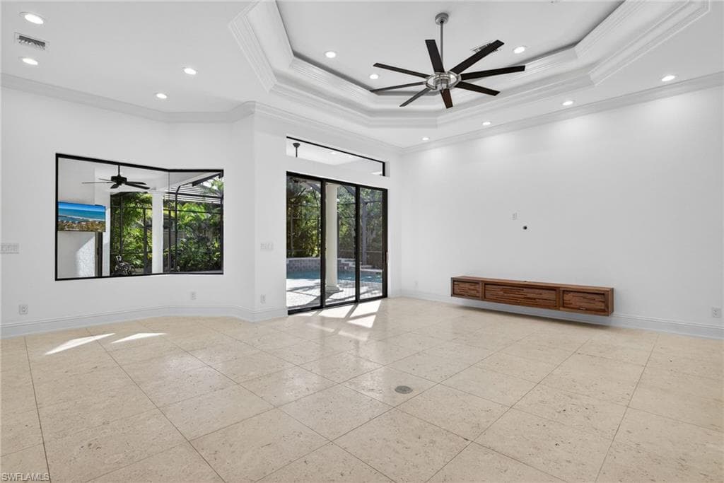 14668 Beaufort CIR, NAPLES FL 34119-3